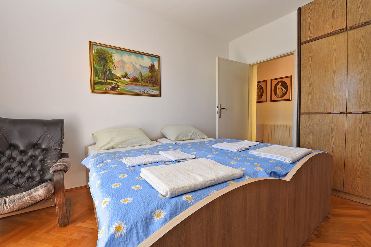 Apartments Josip 74 Πούλα Εξωτερικό φωτογραφία