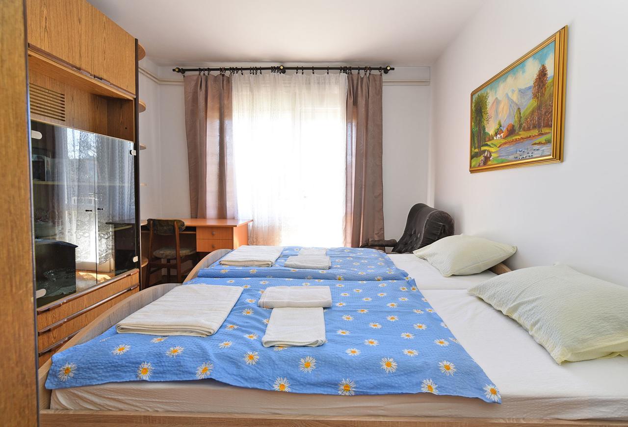Apartments Josip 74 Πούλα Εξωτερικό φωτογραφία